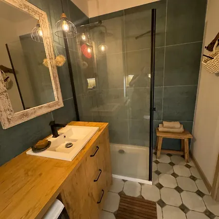 Апартаменты Przytulne Mieszkanko Przy Lesie Na Wawrze *