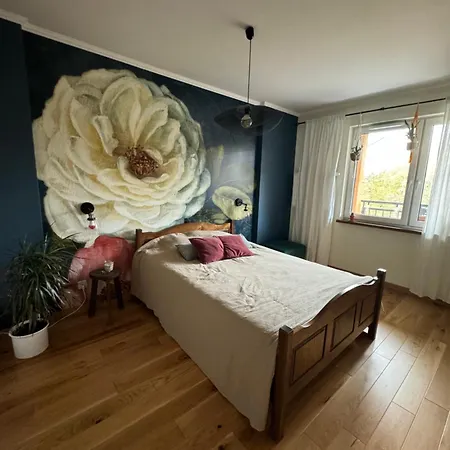 Апартаменты Przytulne Mieszkanko Przy Lesie Na Wawrze Варшава